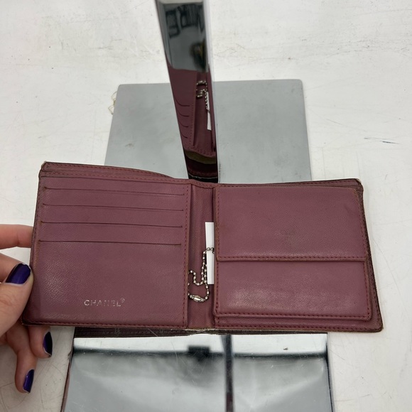 Chanel Wallet - Picture 4 of 11